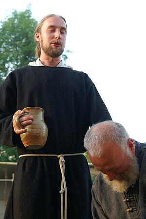 Bruder Barthel waltet seines Amtes Bruder Barthel waltet seines Amtes